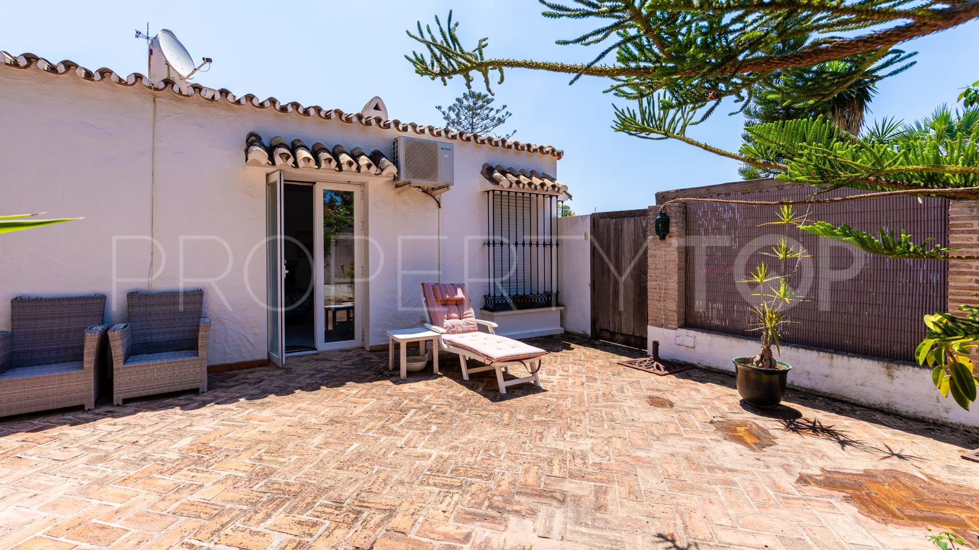 Villa en venta en El Chaparral