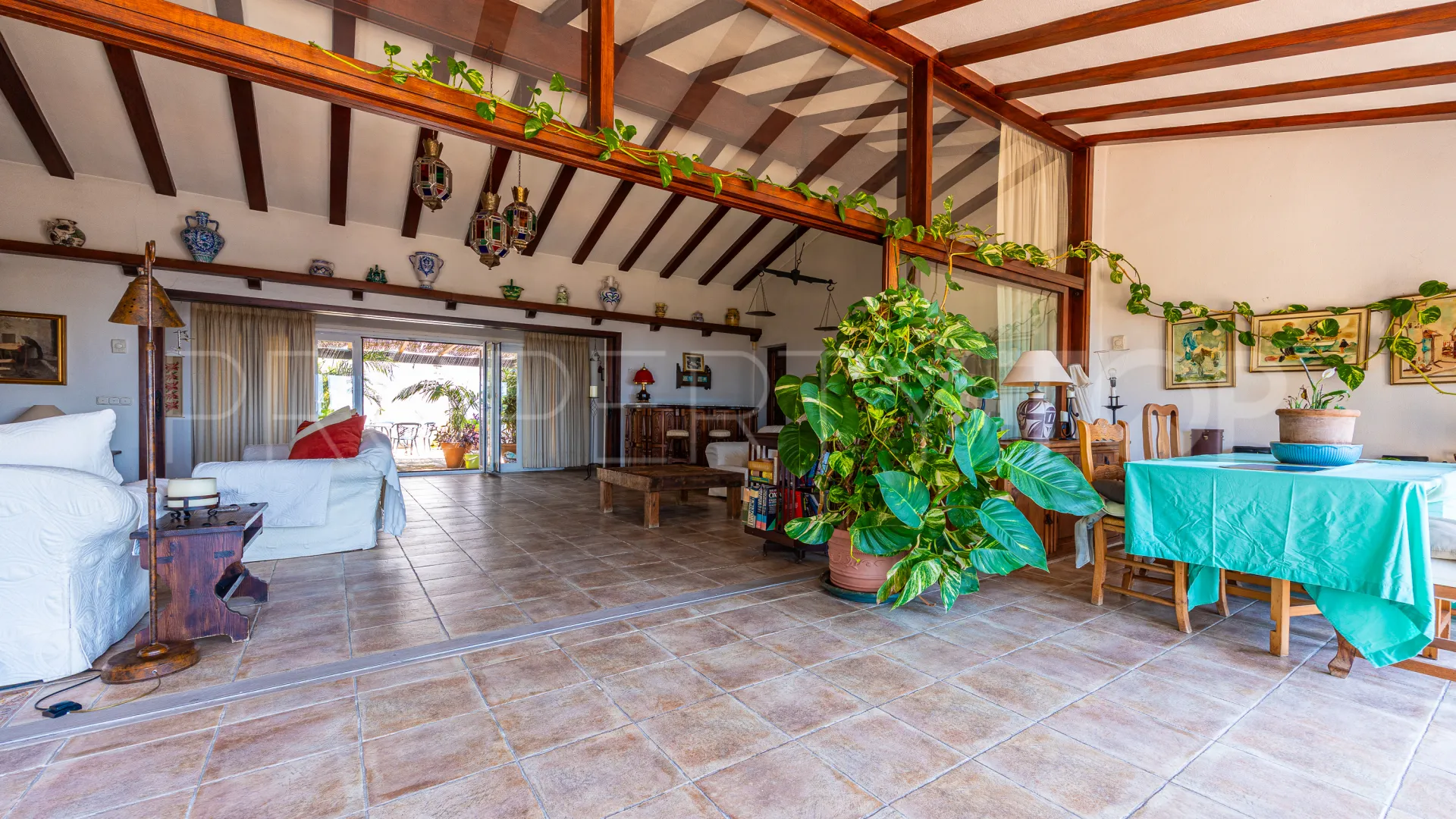 Villa en venta en El Chaparral