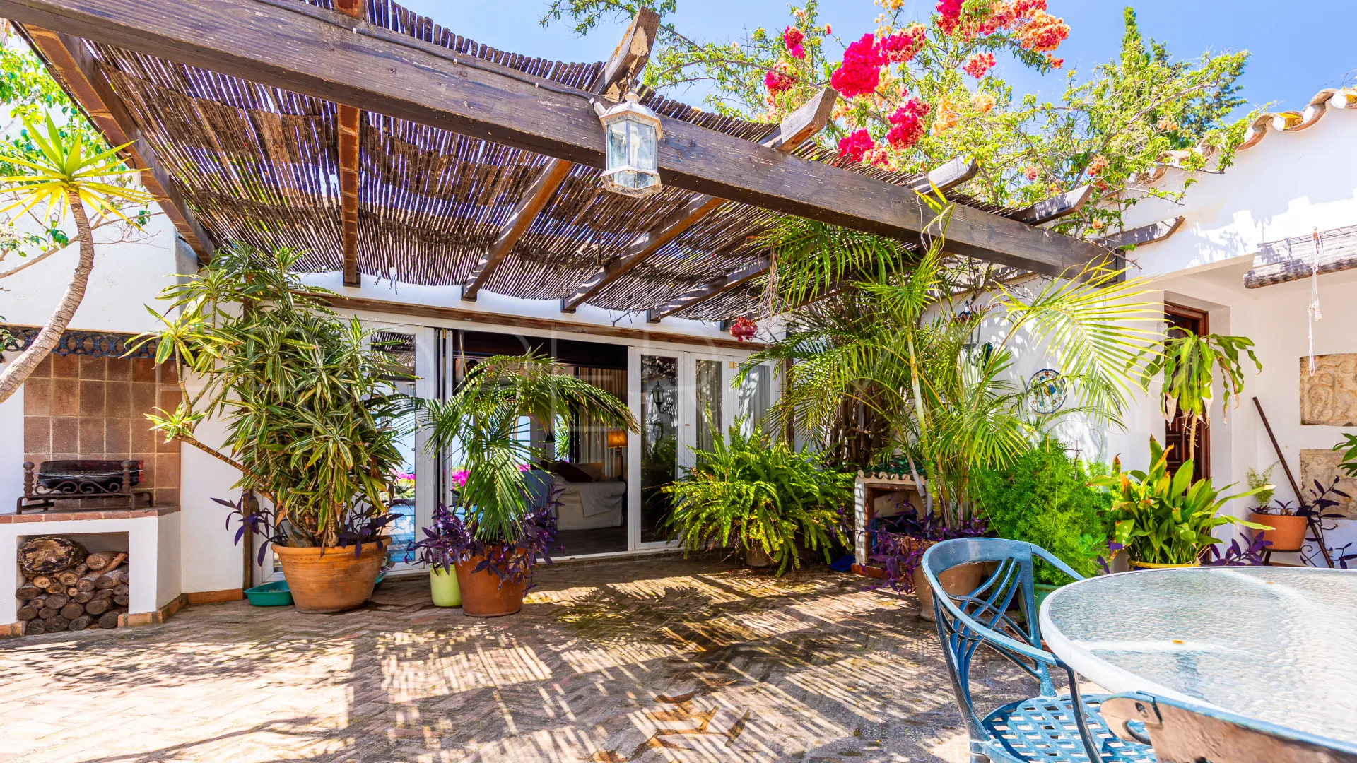 Villa en venta en El Chaparral