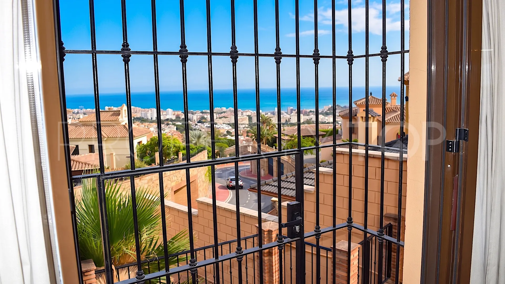 Villa con 3 dormitorios en venta en Benalmadena Centro