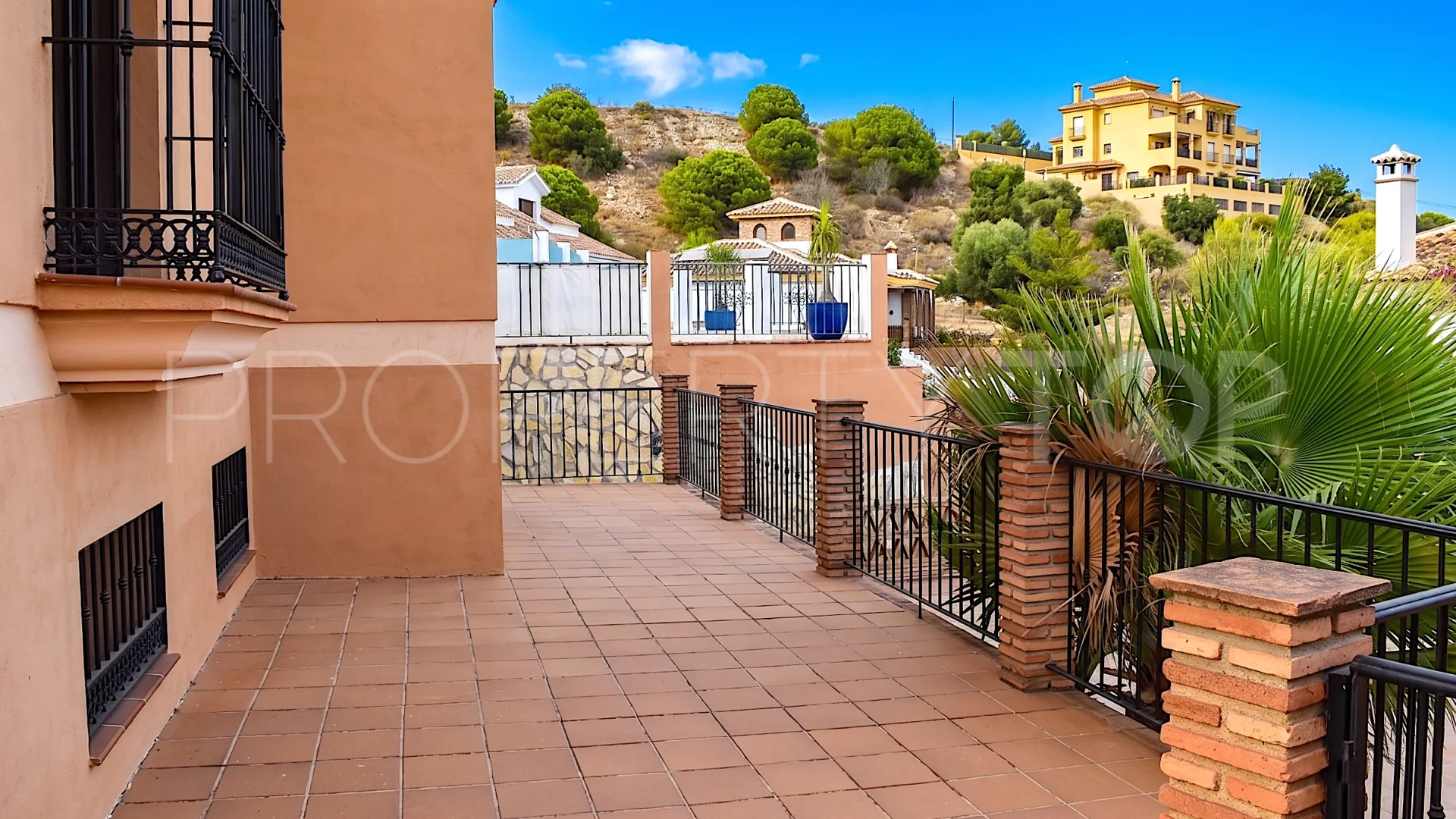 Villa con 3 dormitorios en venta en Benalmadena Centro