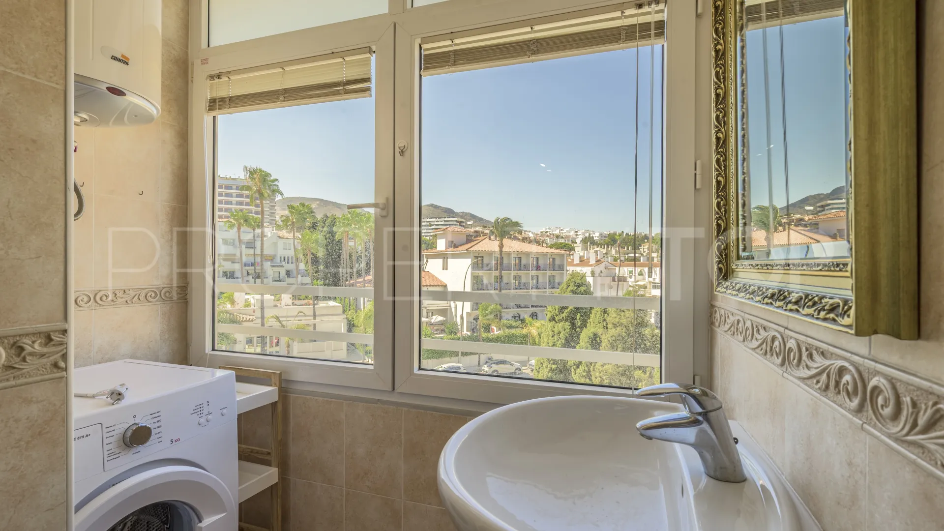Apartment with 1 bedroom for sale in La Carihuela