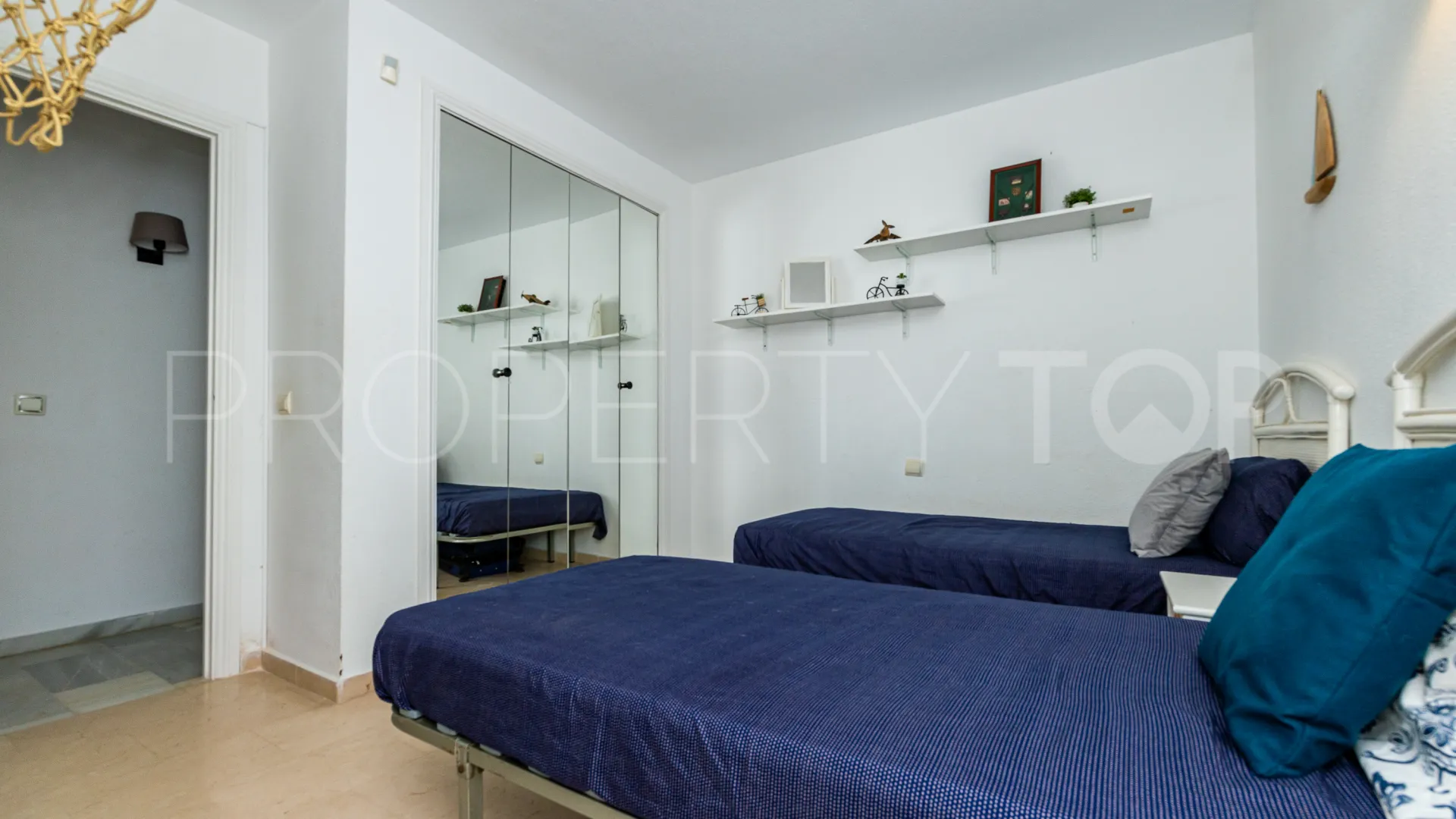 Ground floor apartment for sale in Calahonda
