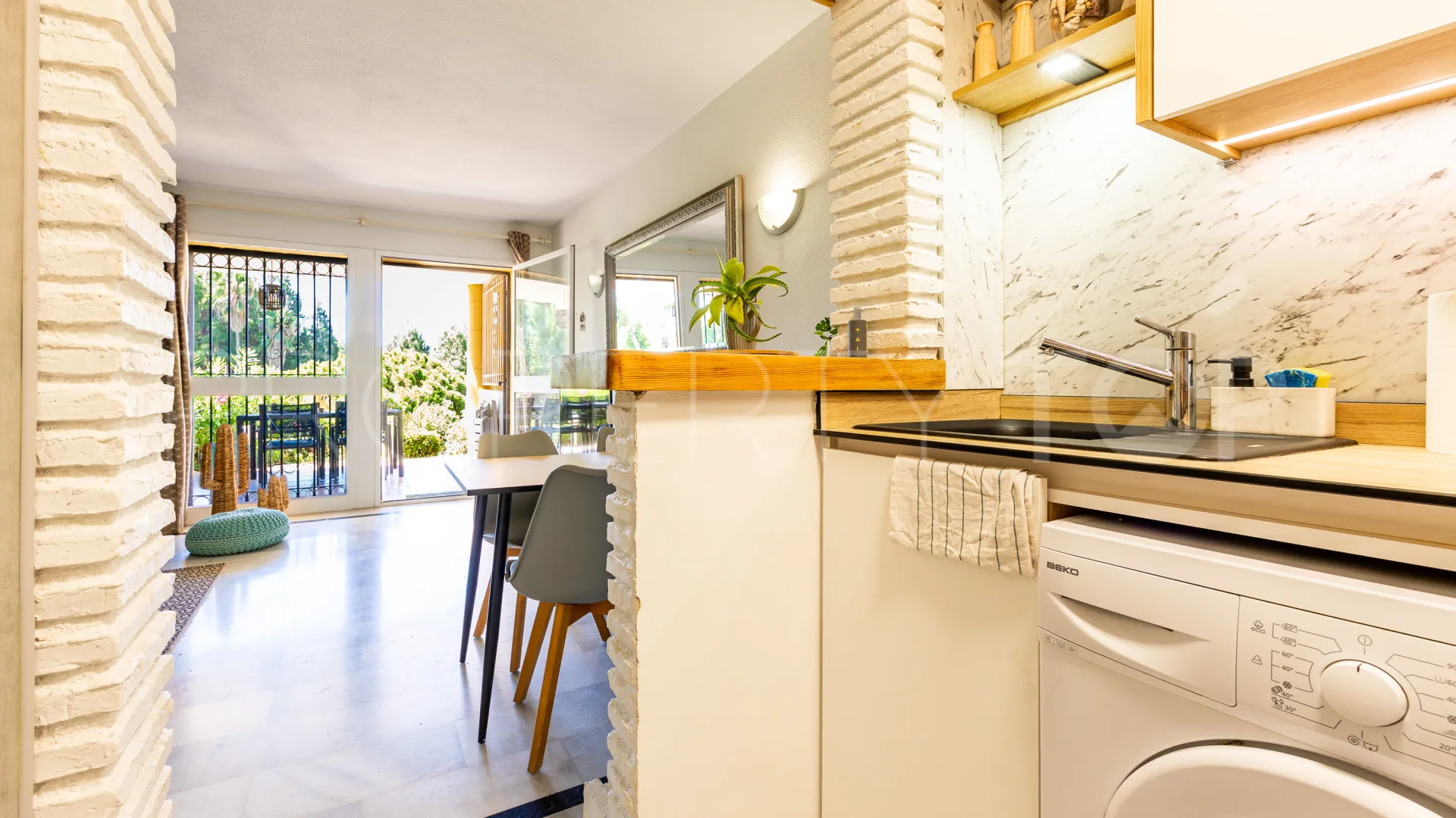 Ground floor apartment for sale in Calahonda