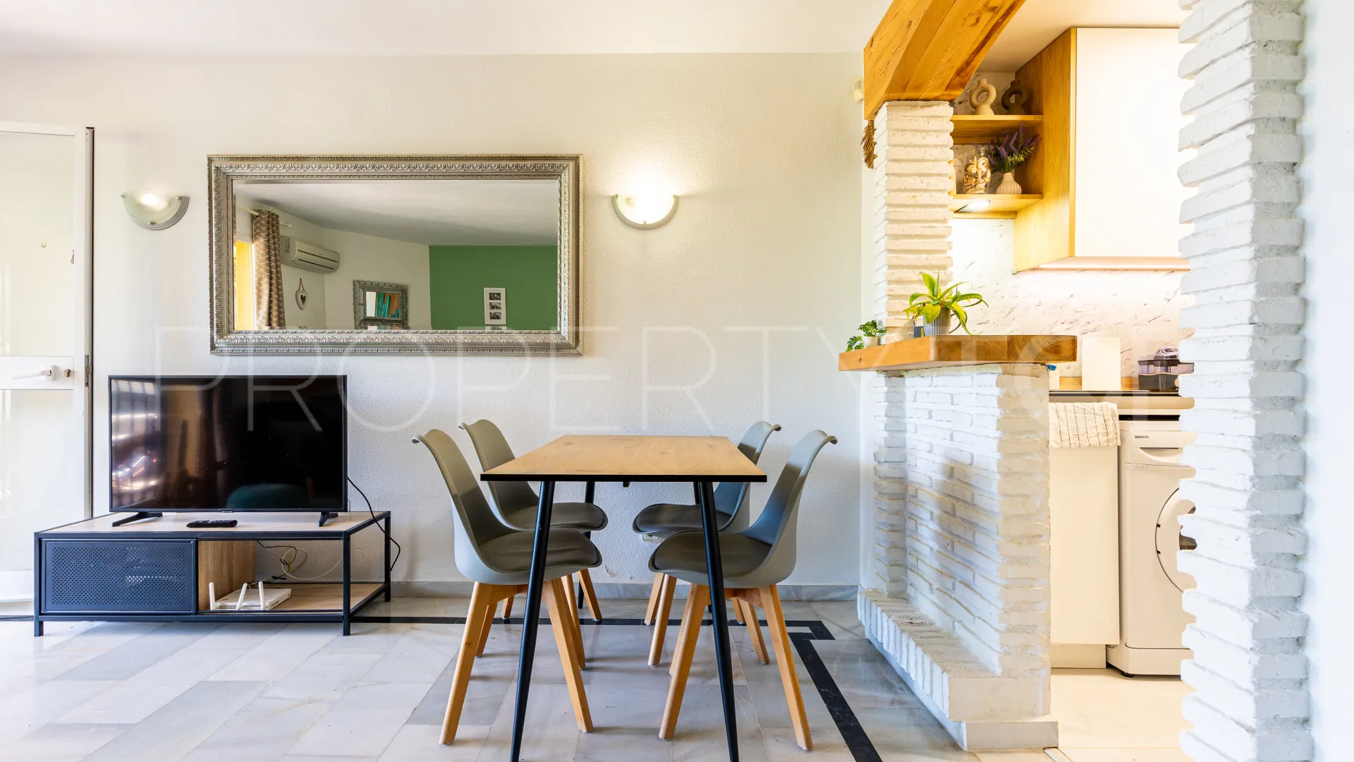 Ground floor apartment for sale in Calahonda