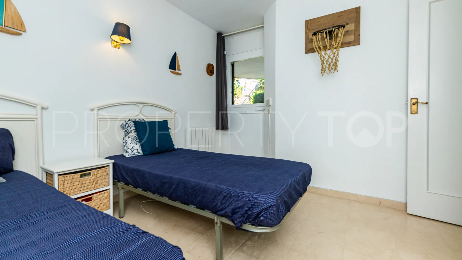 Ground floor apartment for sale in Calahonda