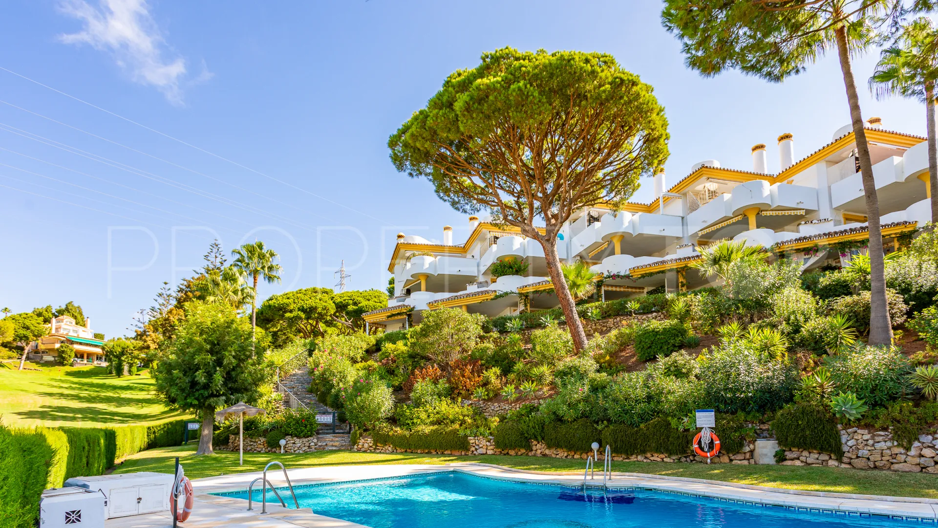 Ground floor apartment for sale in Calahonda