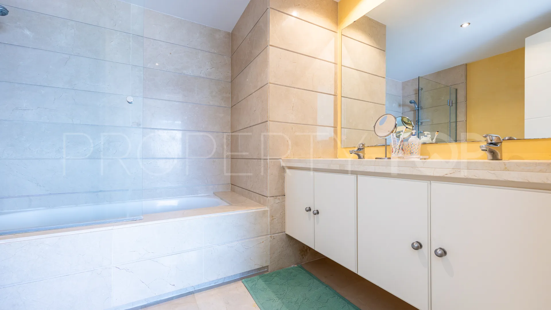 For sale town house in La Cala Golf Resort with 3 bedrooms