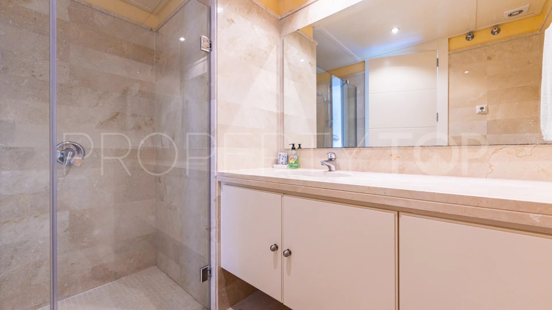 For sale town house in La Cala Golf Resort with 3 bedrooms
