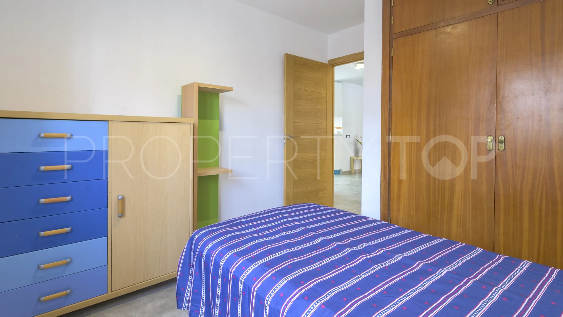 Apartamento de 3 dormitorios en venta en Torremolinos Centro