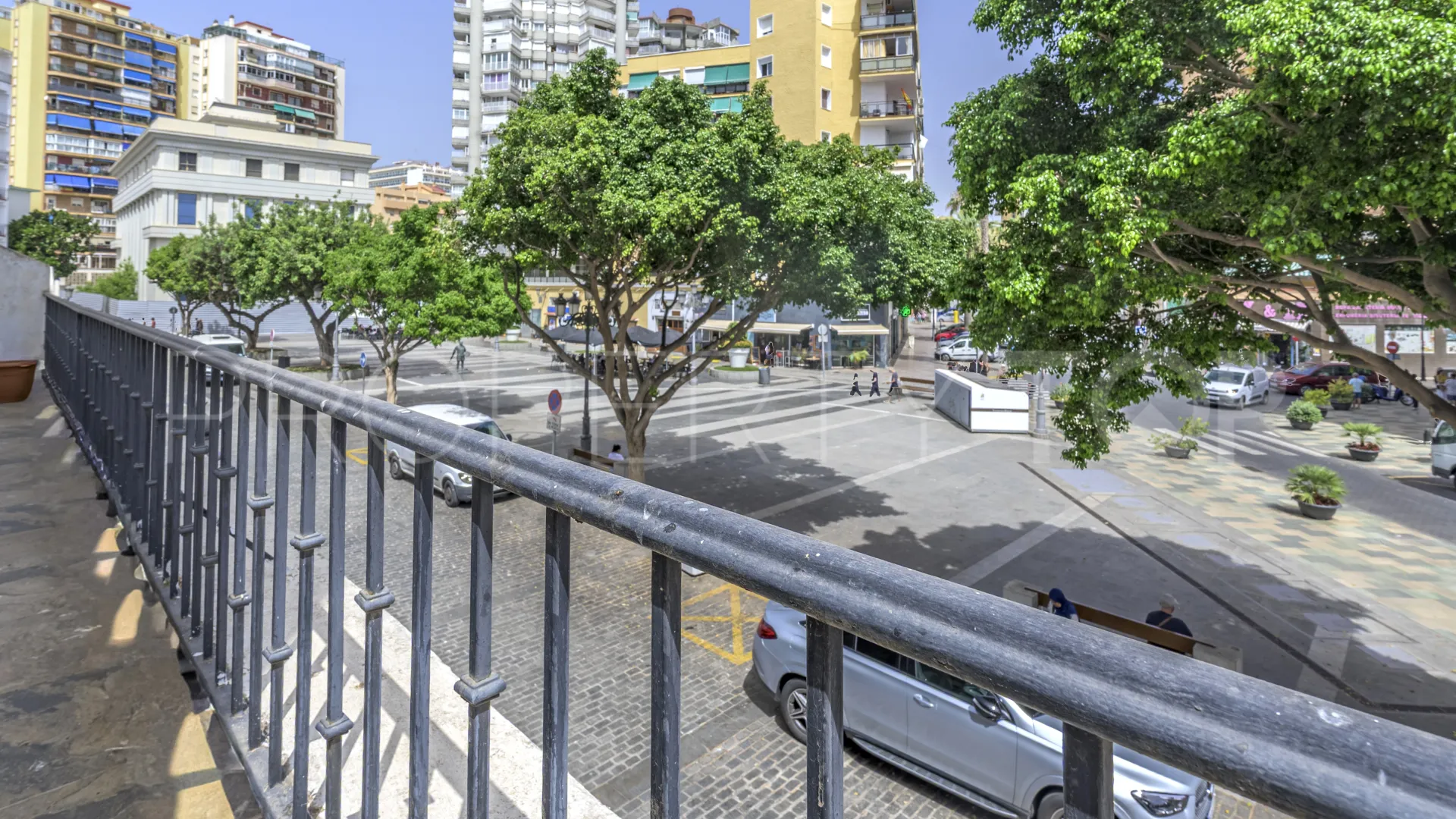 Apartamento de 3 dormitorios en venta en Torremolinos Centro