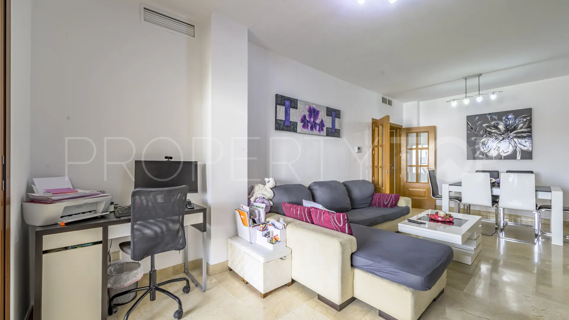For sale Mijas Costa apartment with 3 bedrooms