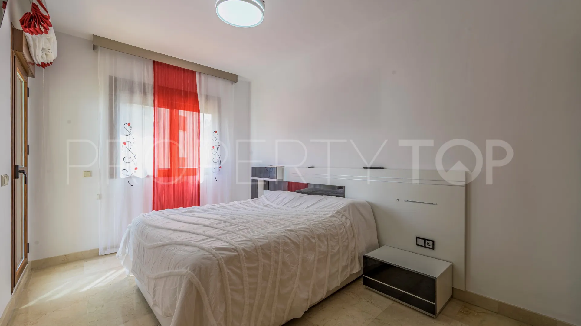 For sale Mijas Costa apartment with 3 bedrooms