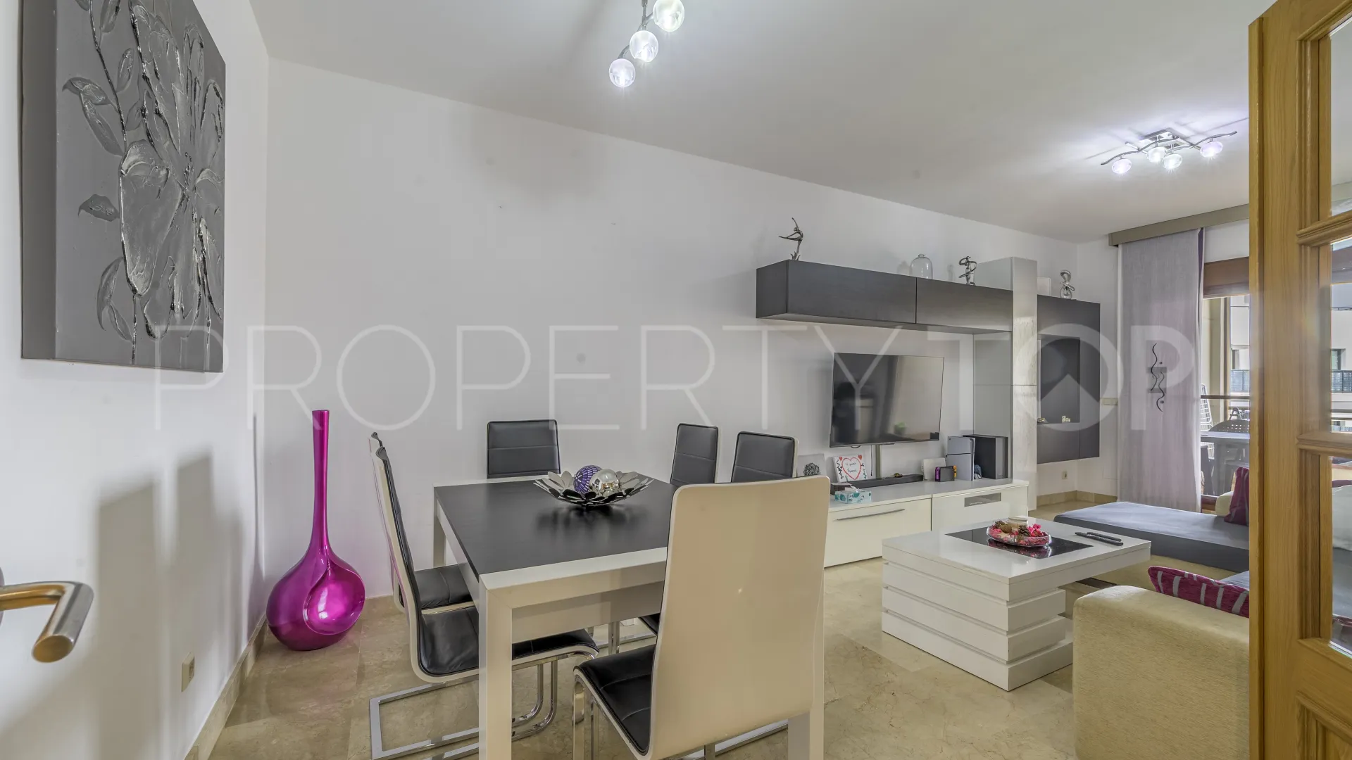 For sale Mijas Costa apartment with 3 bedrooms