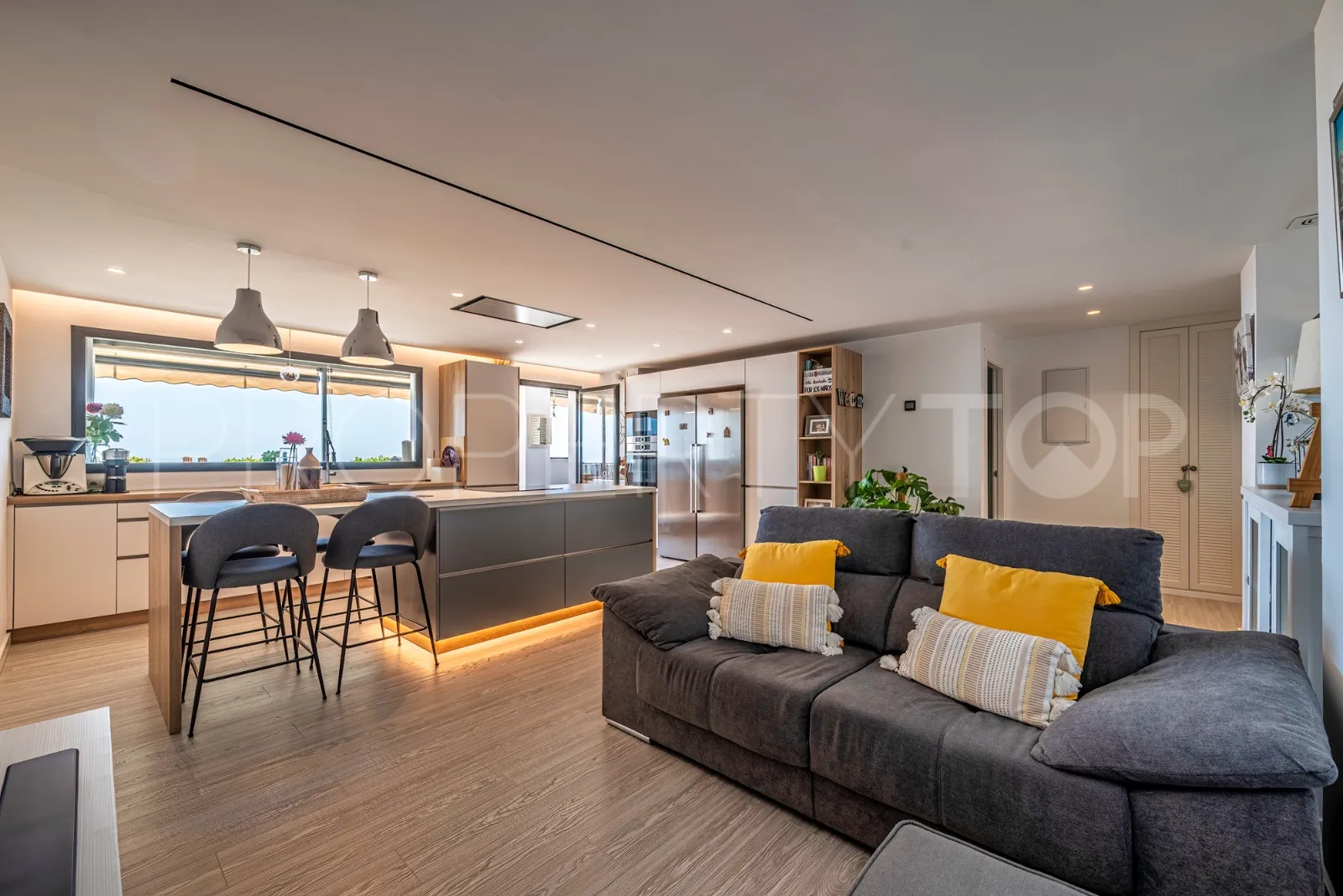3 bedrooms apartment for sale in Benalmadena