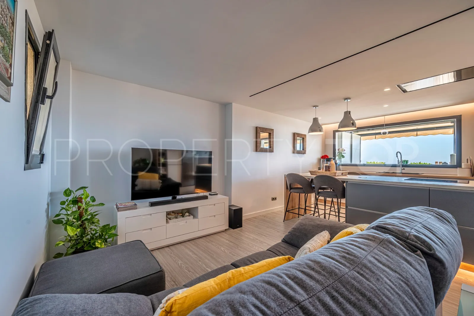 3 bedrooms apartment for sale in Benalmadena