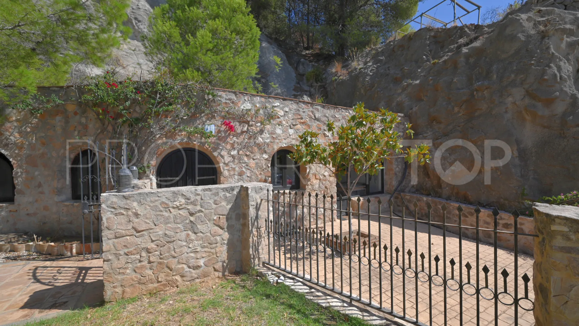 Villa with 6 bedrooms for sale in Mijas Pueblo