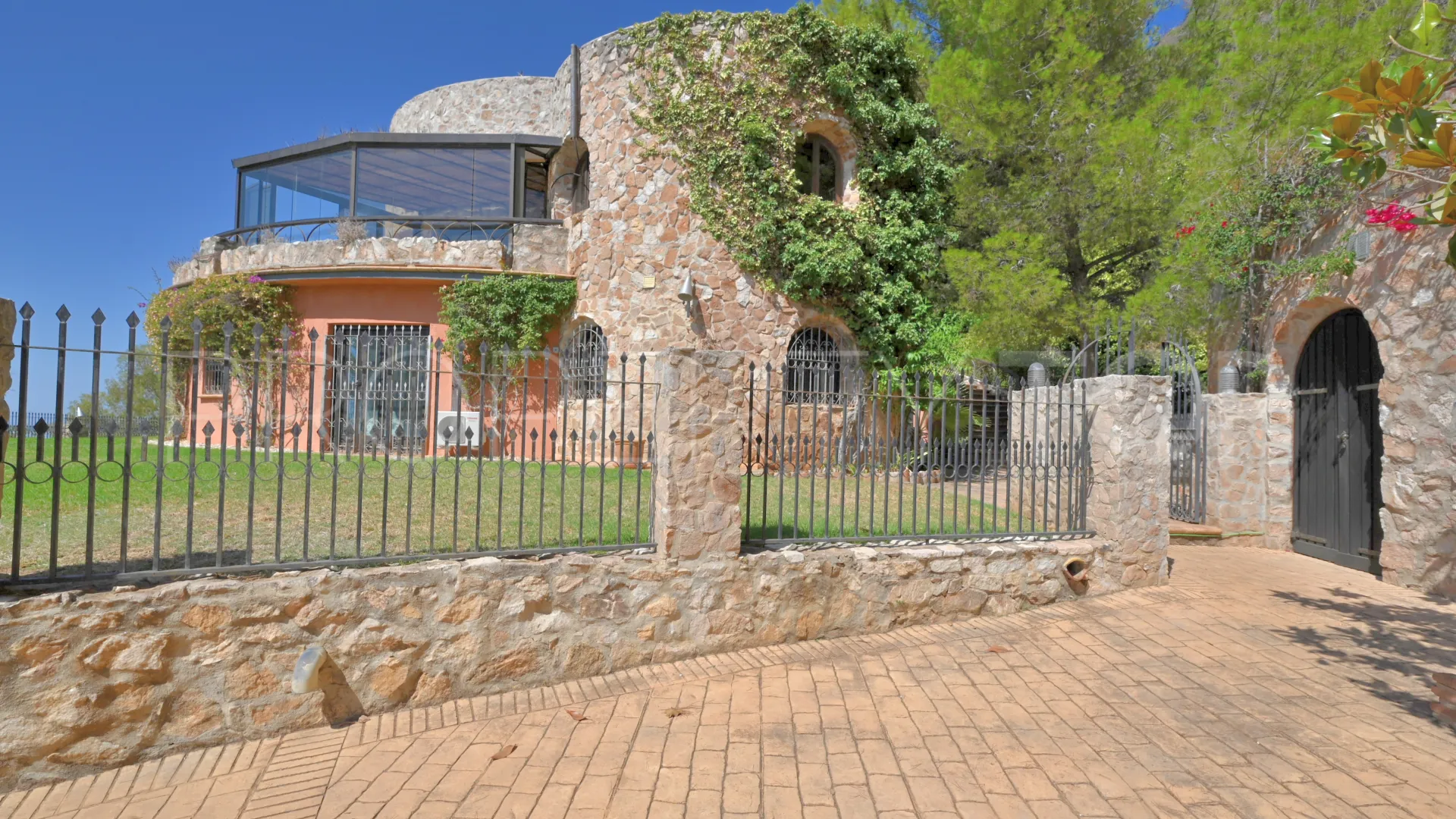 Villa with 6 bedrooms for sale in Mijas Pueblo