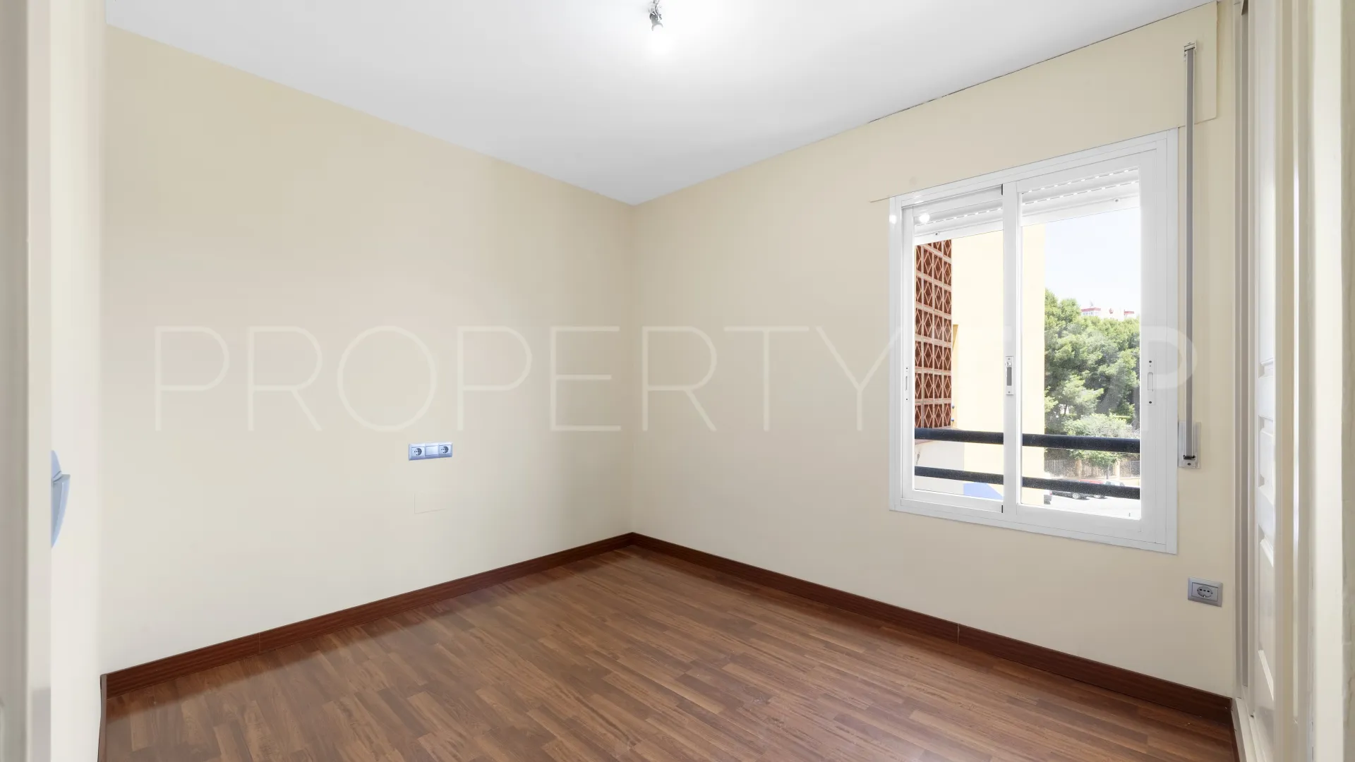 For sale 3 bedrooms apartment in Benalmadena Costa