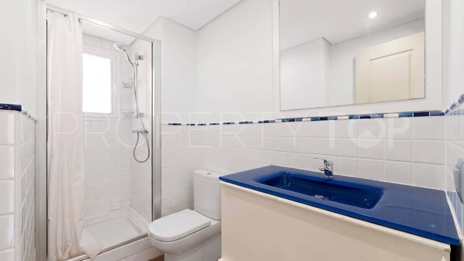 For sale 3 bedrooms apartment in Benalmadena Costa