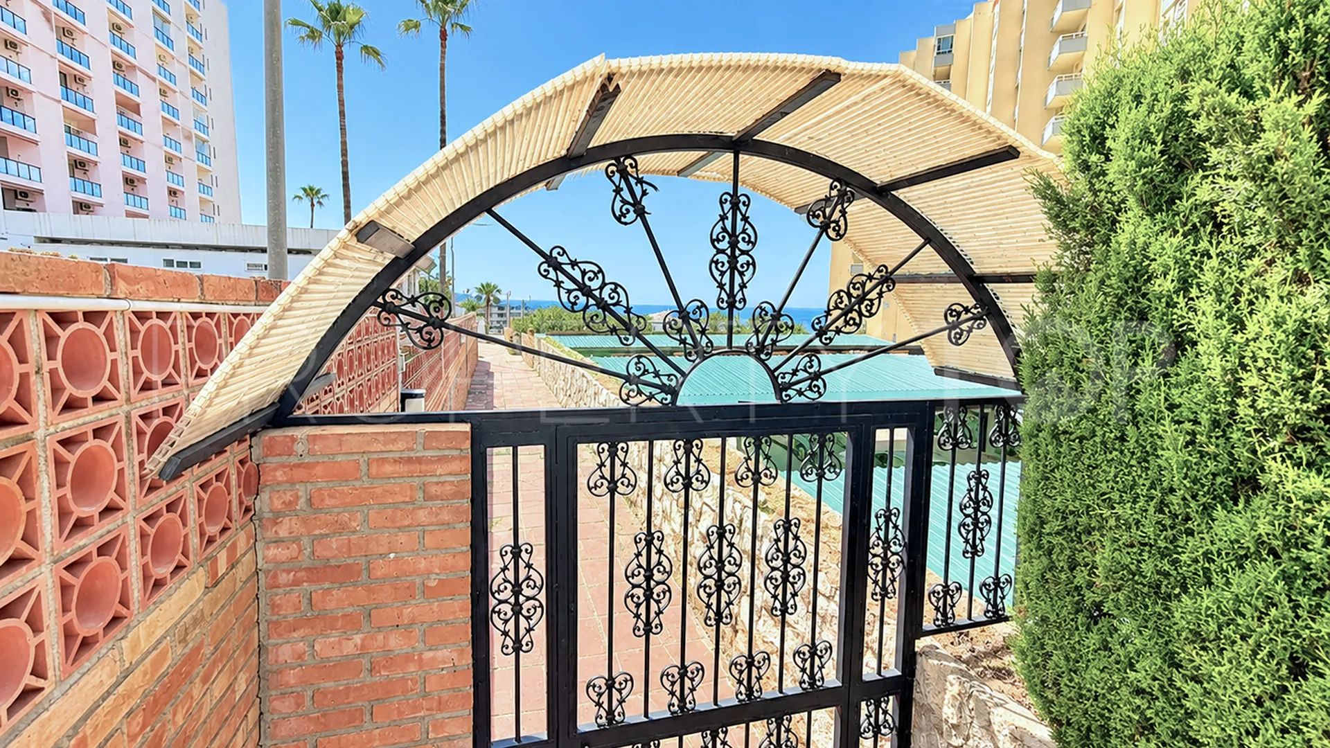 Apartamento con 1 dormitorio en venta en Benalmadena