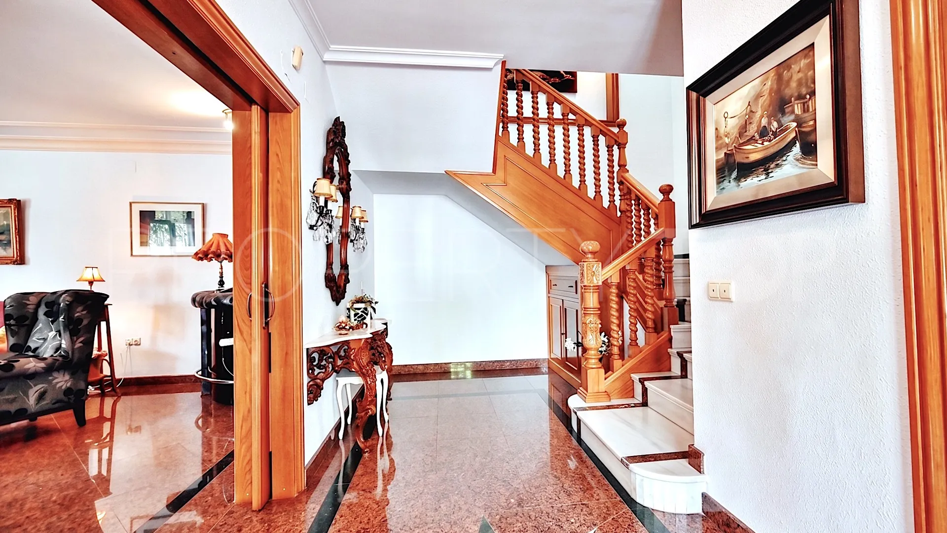 Casa en venta en Fuengirola con 5 dormitorios