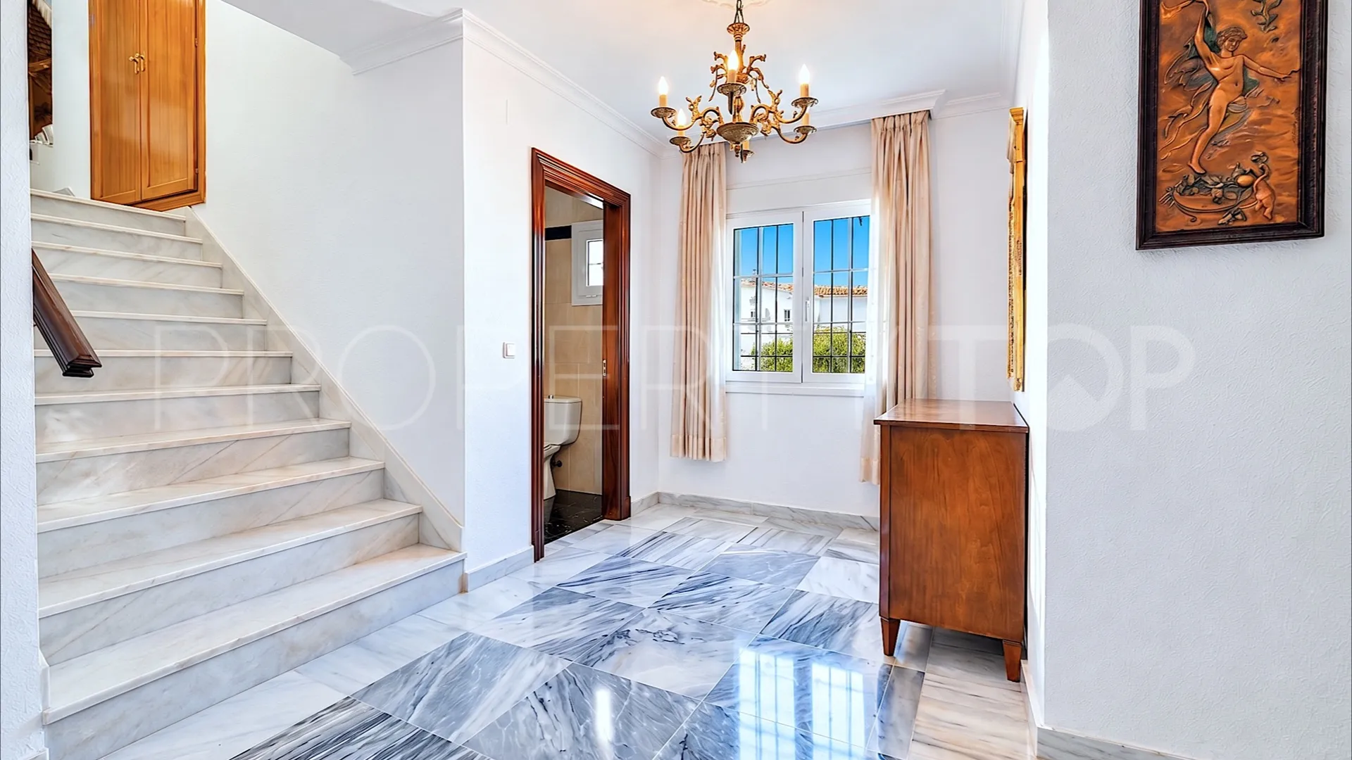 Casa en venta en Fuengirola con 5 dormitorios