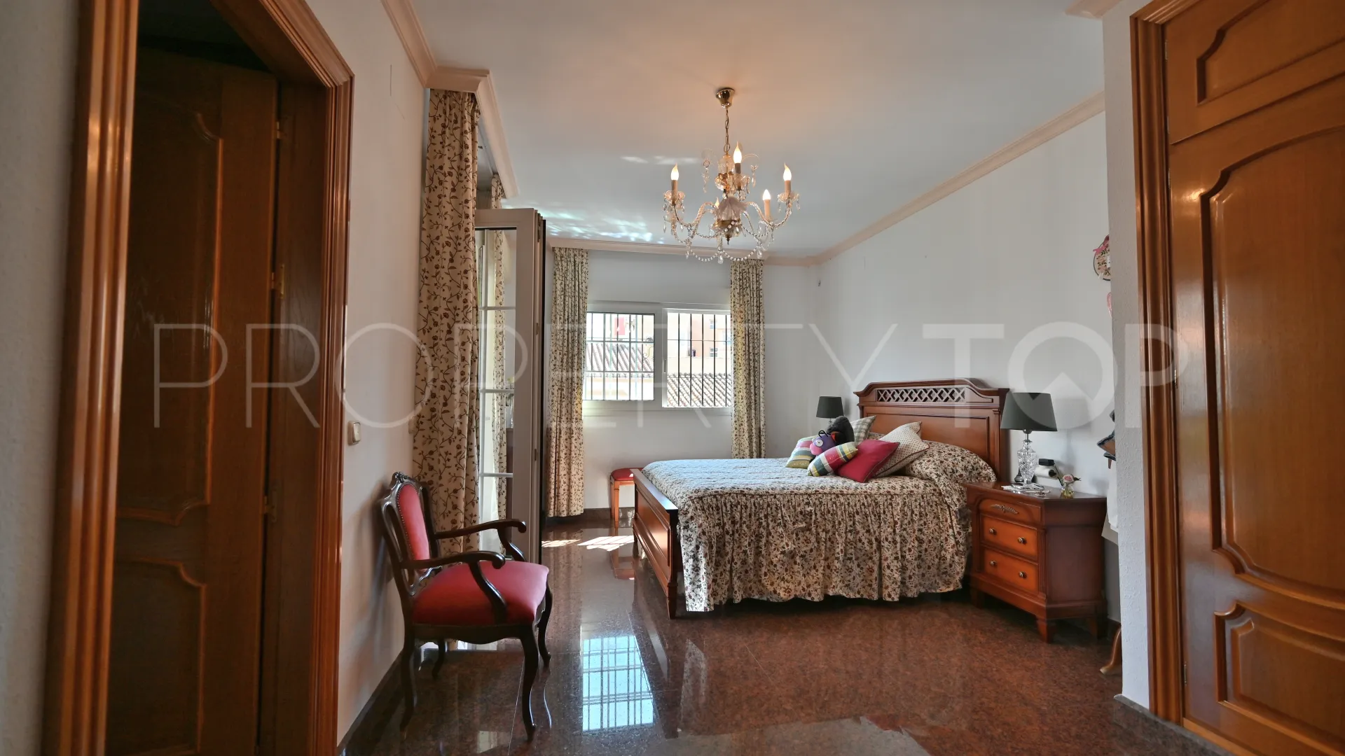 5 bedrooms house for sale in Fuengirola