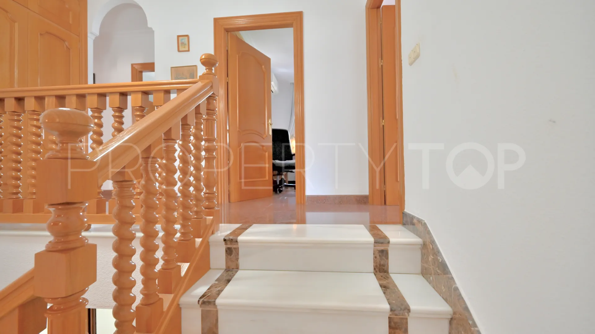5 bedrooms house for sale in Fuengirola