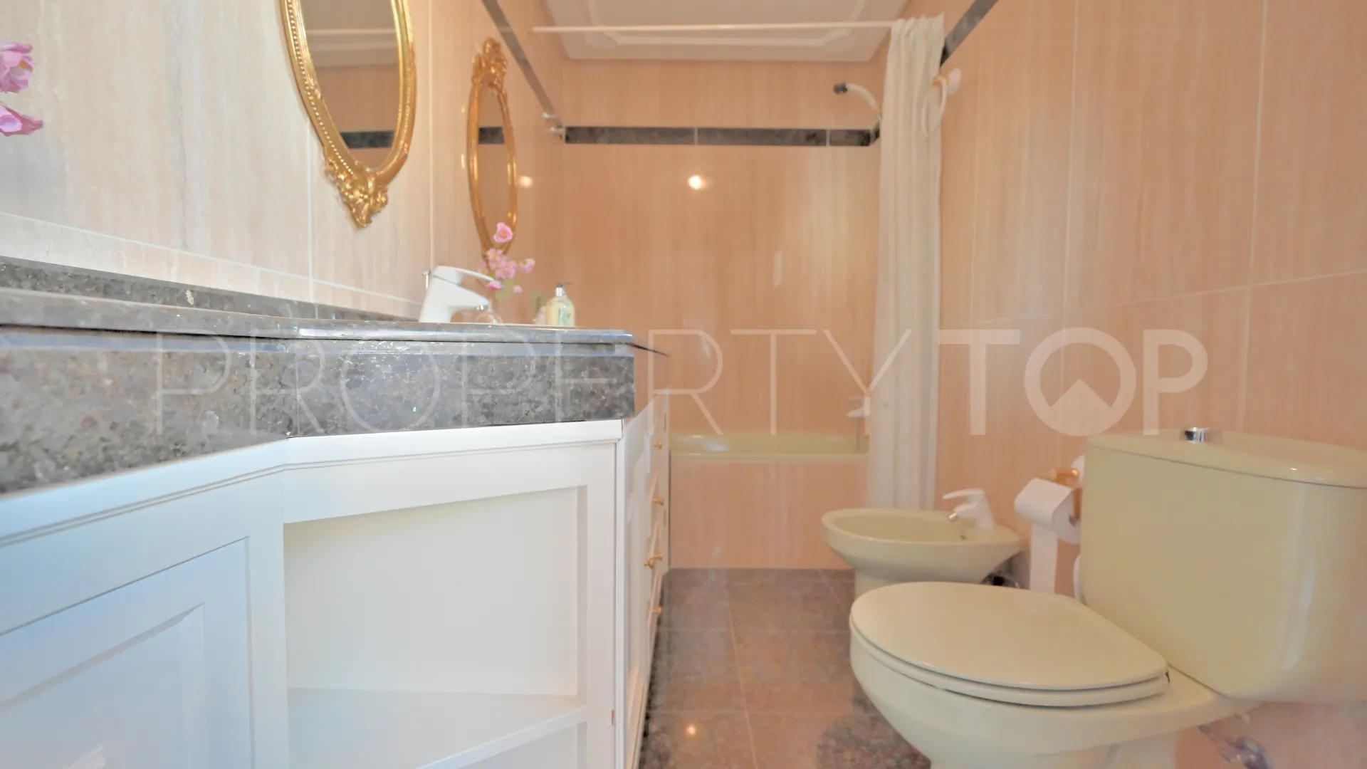 5 bedrooms house for sale in Fuengirola