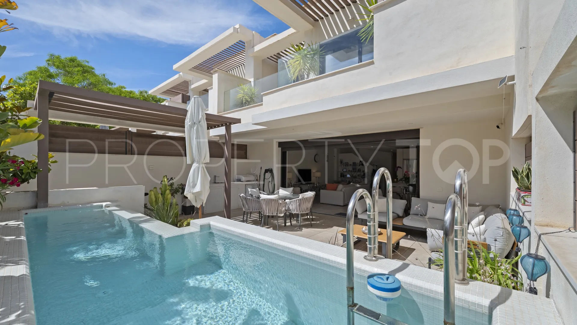 Cala de Mijas town house for sale