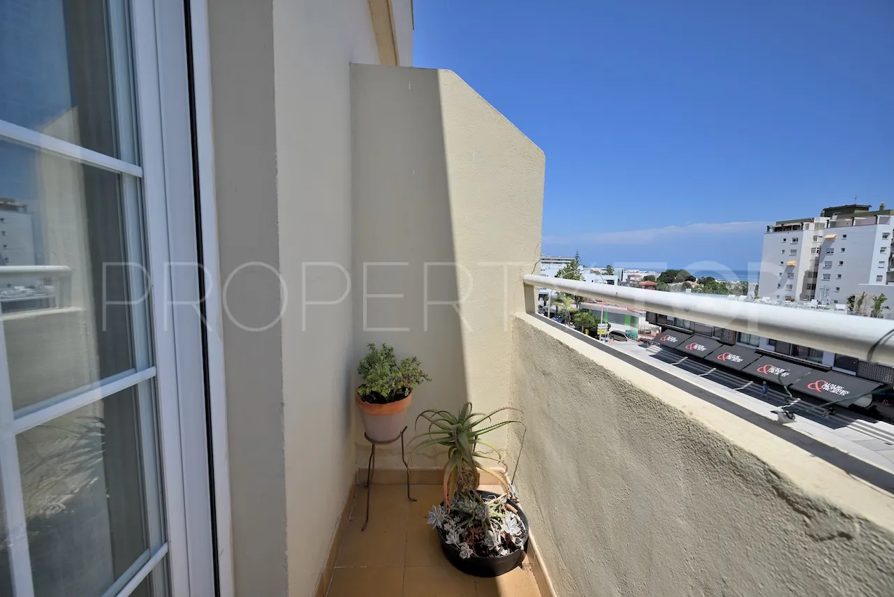 Apartment with 2 bedrooms for sale in La Carihuela