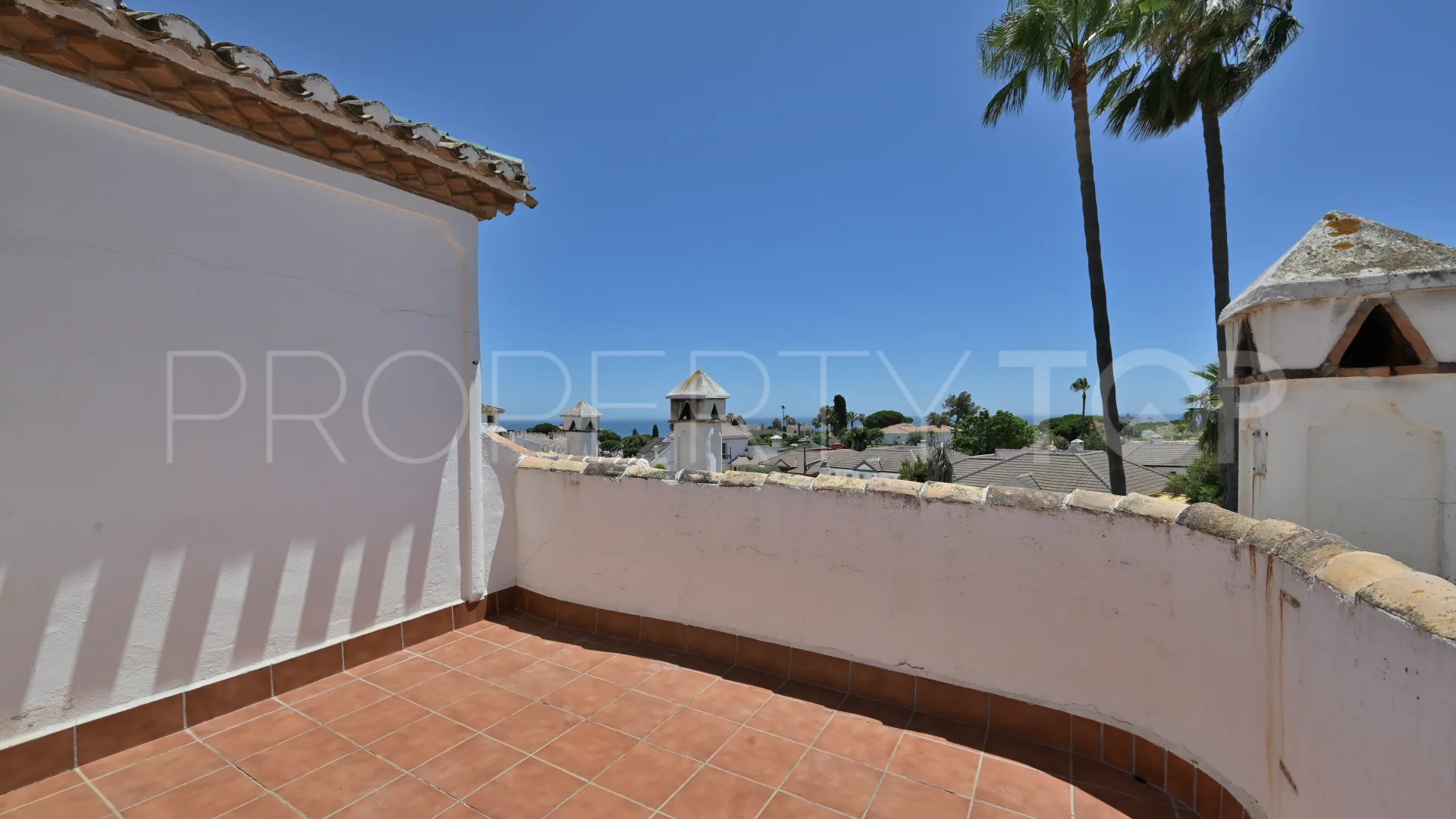 For sale town house in Calahonda