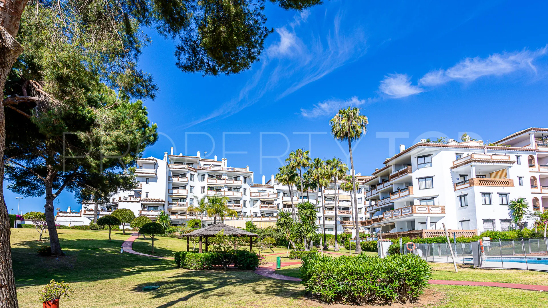 Apartamento a la venta en Calahonda de 2 dormitorios