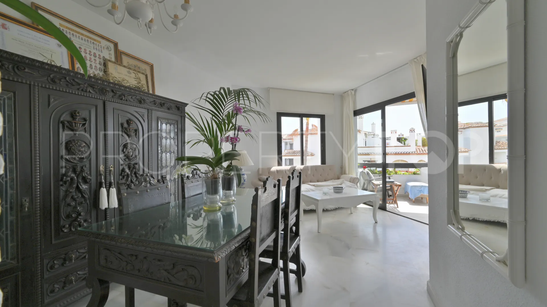 Apartamento a la venta en Calahonda de 2 dormitorios
