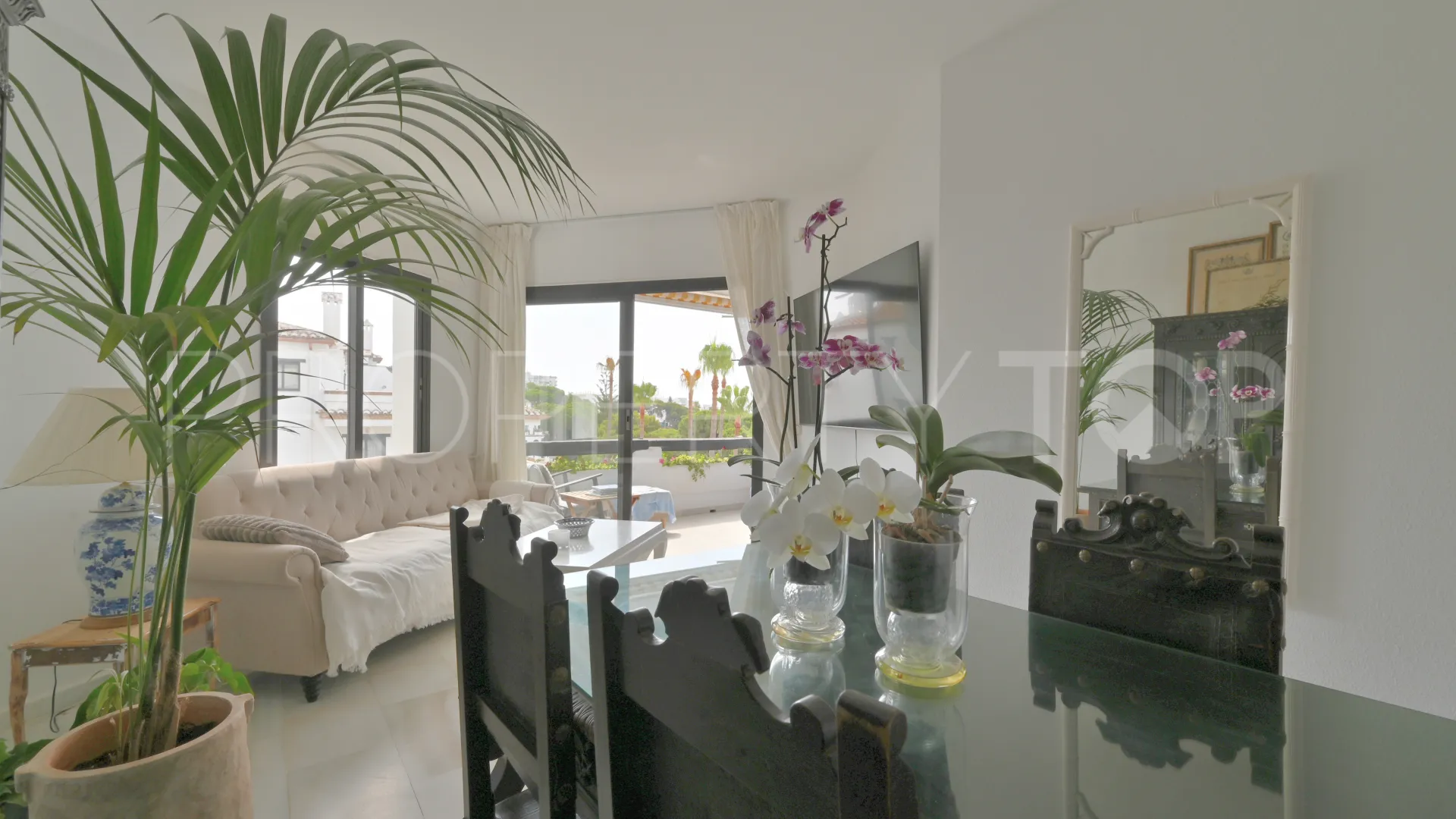 Apartamento a la venta en Calahonda de 2 dormitorios