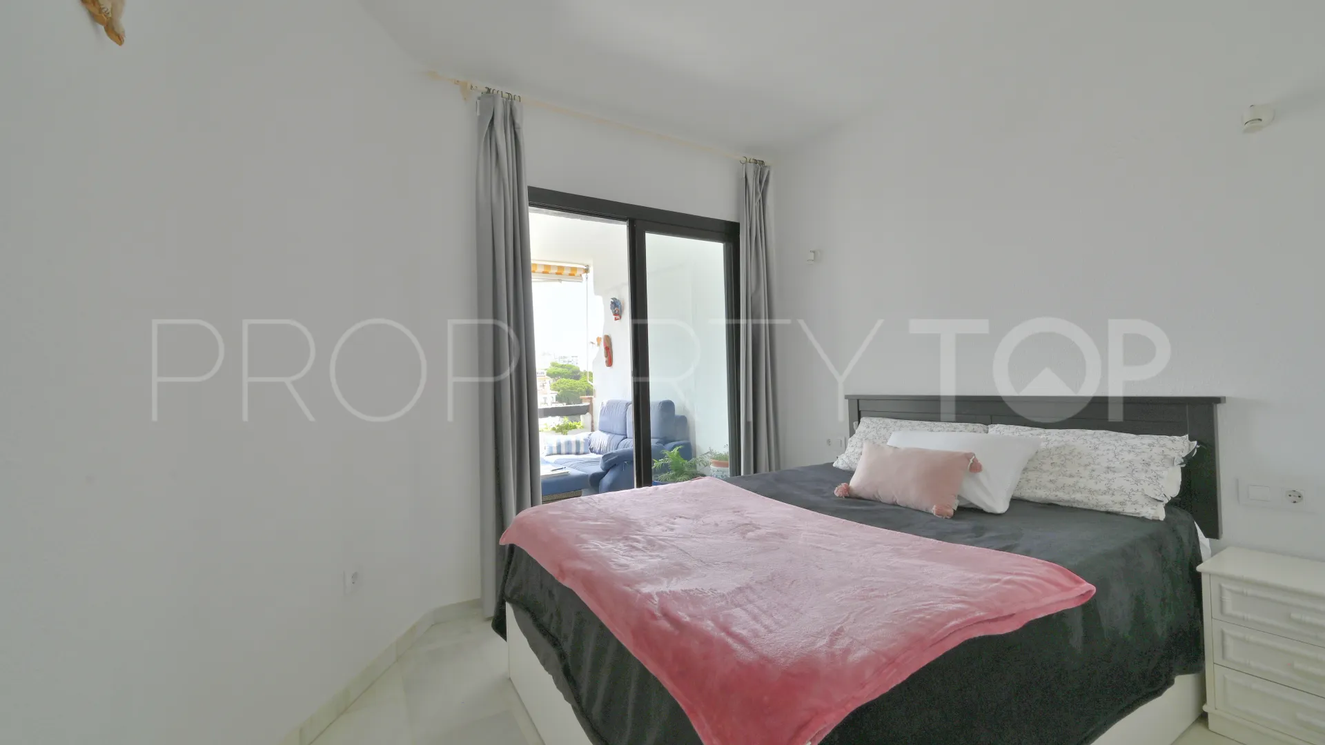 Apartamento a la venta en Calahonda de 2 dormitorios