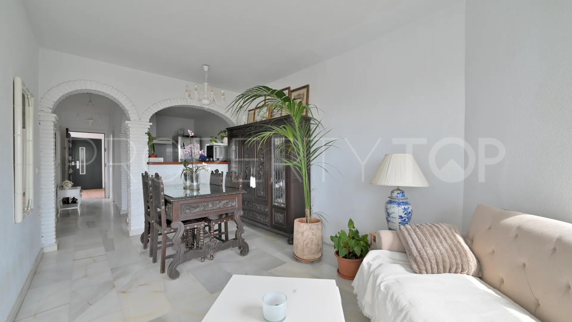 Apartamento a la venta en Calahonda de 2 dormitorios