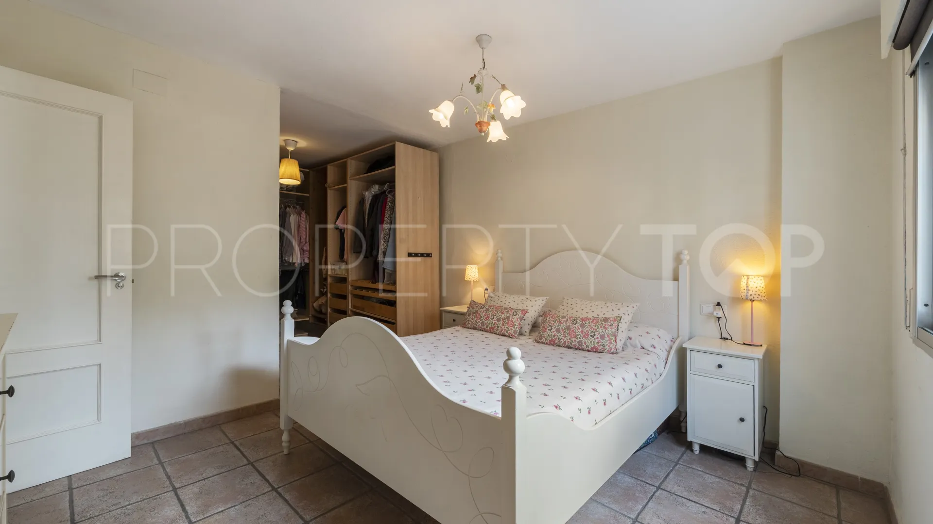 Buy apartment with 2 bedrooms in Los Boliches