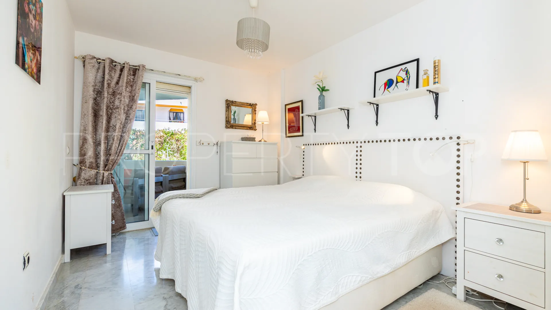 Calahonda, apartamento planta baja a la venta