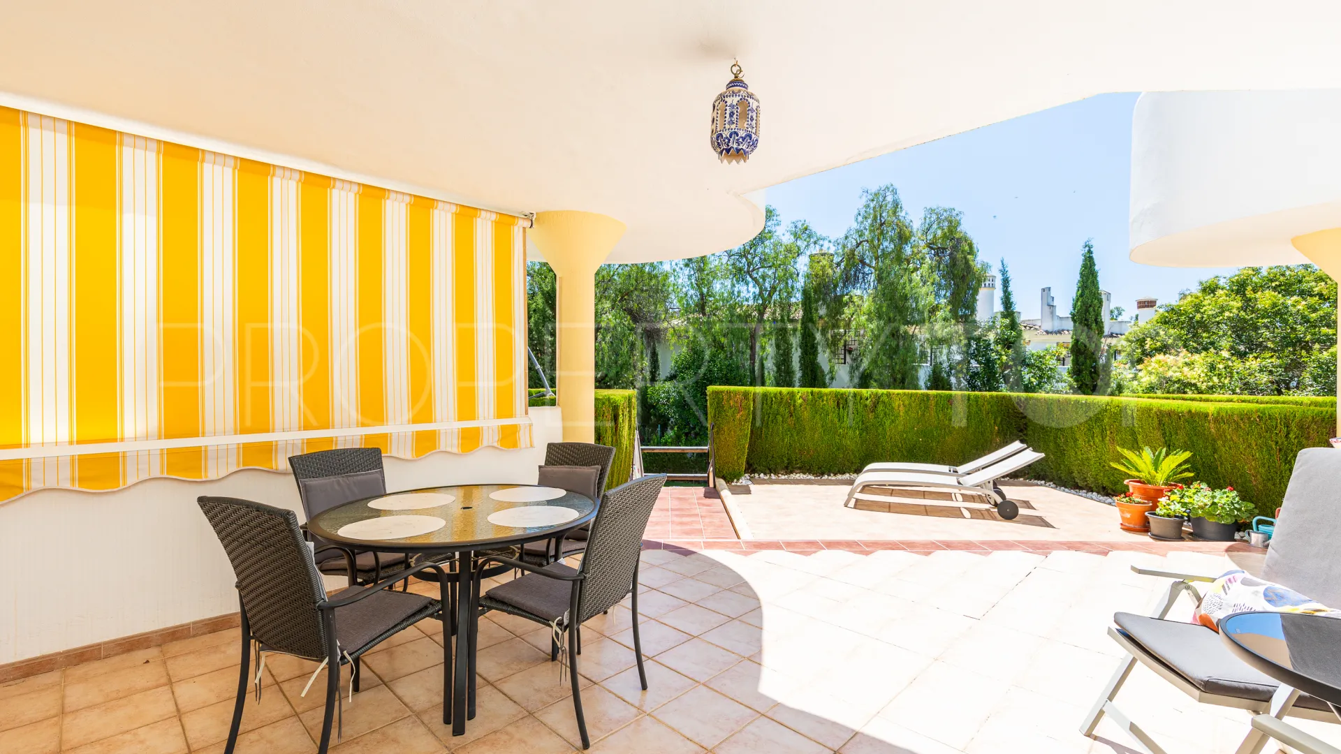 Calahonda, apartamento planta baja a la venta