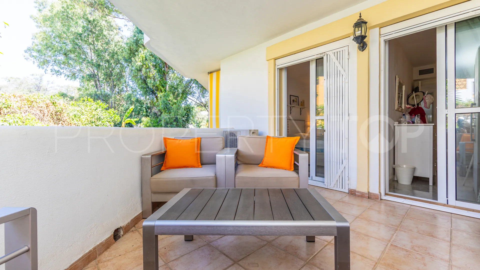 Calahonda, apartamento planta baja a la venta
