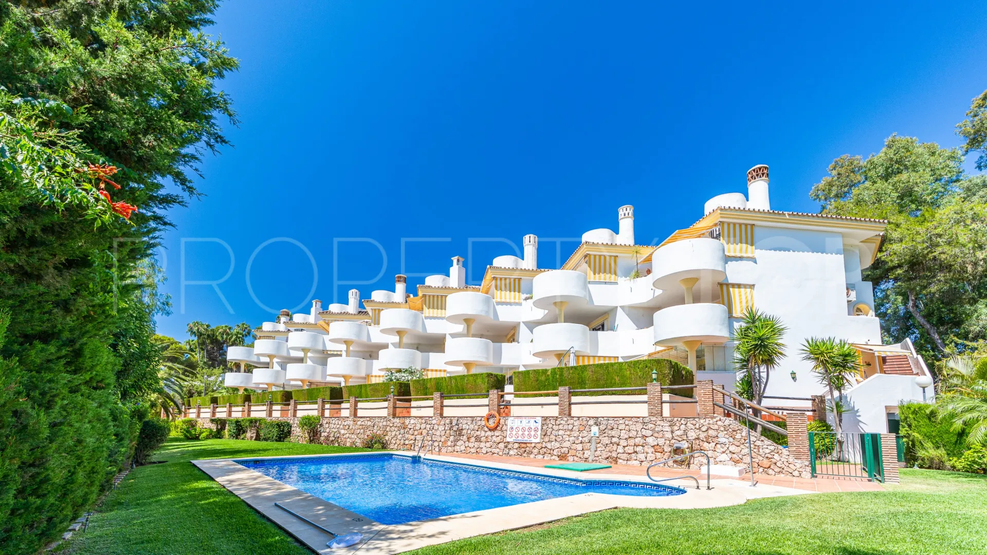 Calahonda, apartamento planta baja a la venta