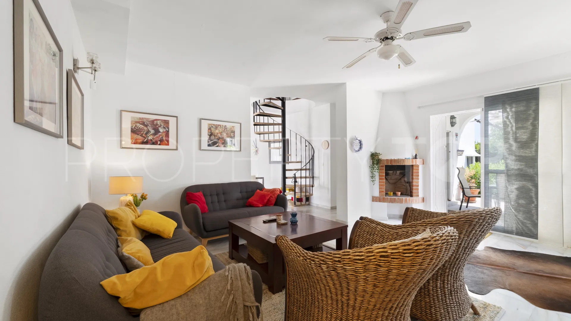 For sale 3 bedrooms villa in Calahonda