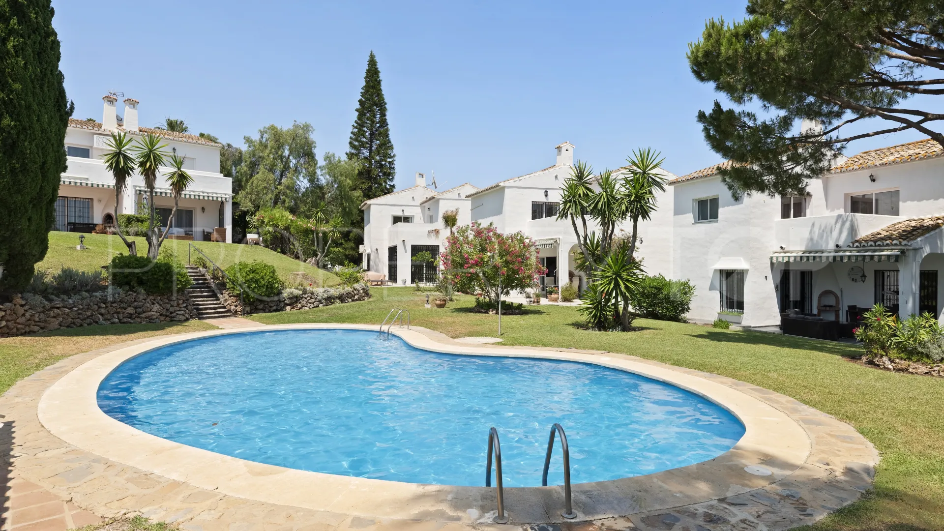 For sale 3 bedrooms villa in Calahonda