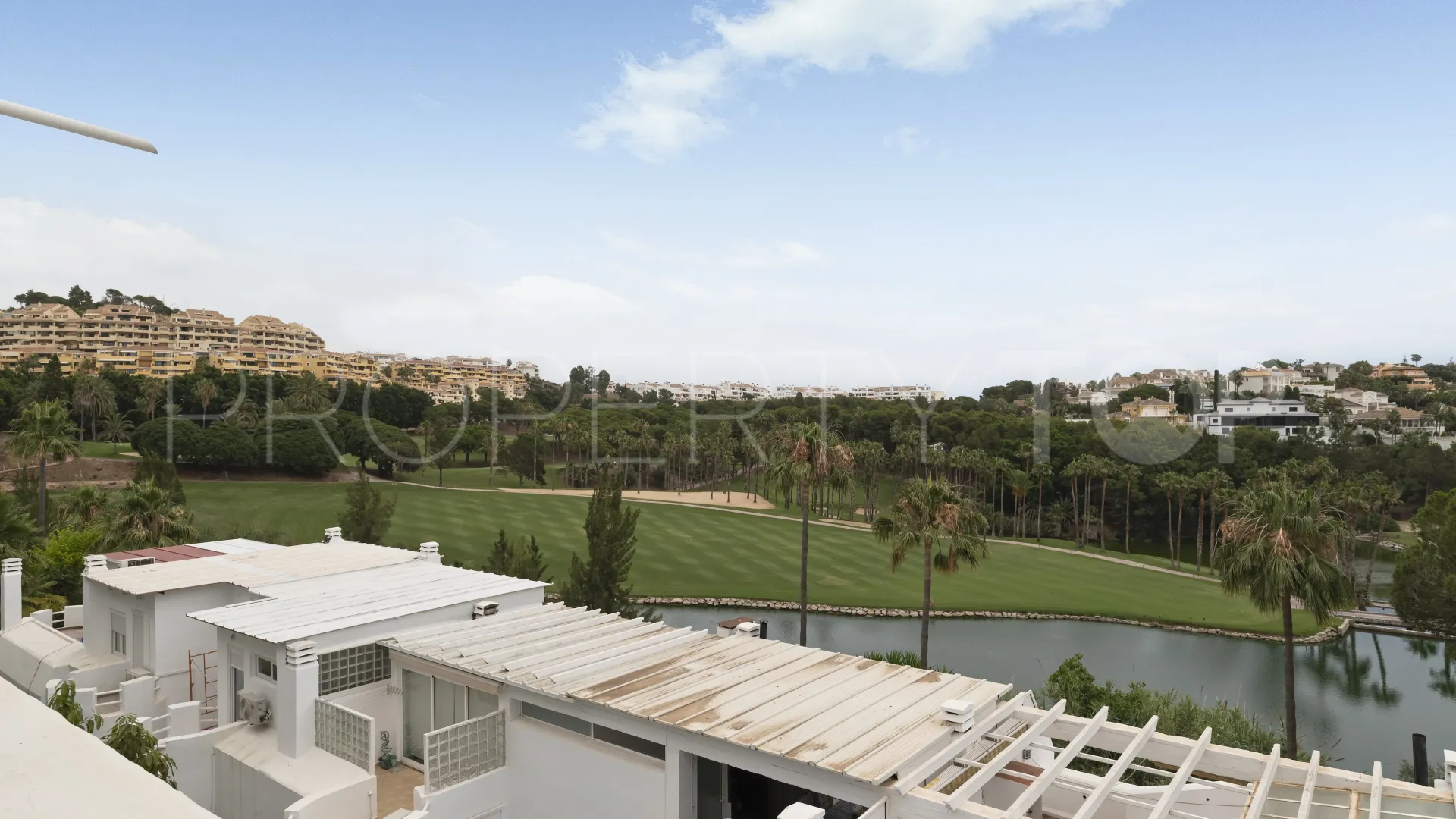 Town house for sale in Torrequebrada with 2 bedrooms