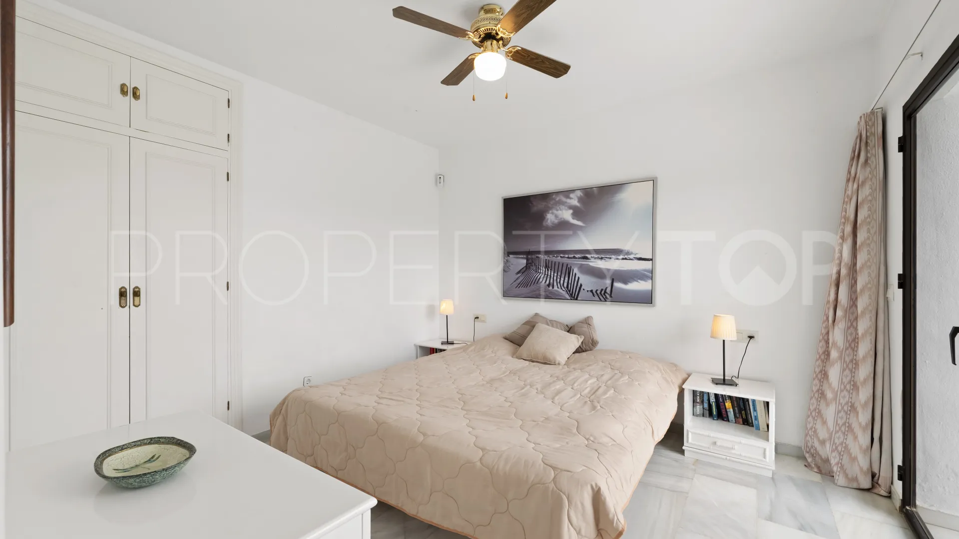 Town house for sale in Torrequebrada with 2 bedrooms