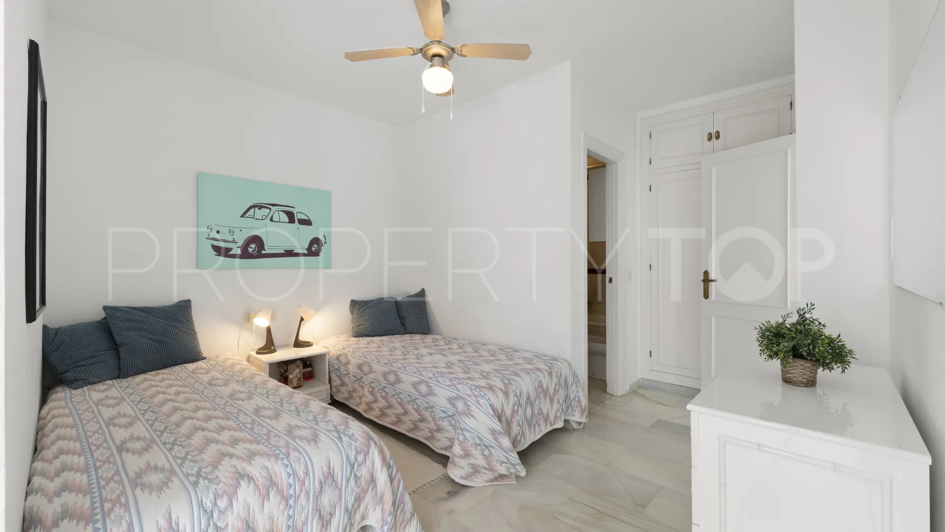 Town house for sale in Torrequebrada with 2 bedrooms