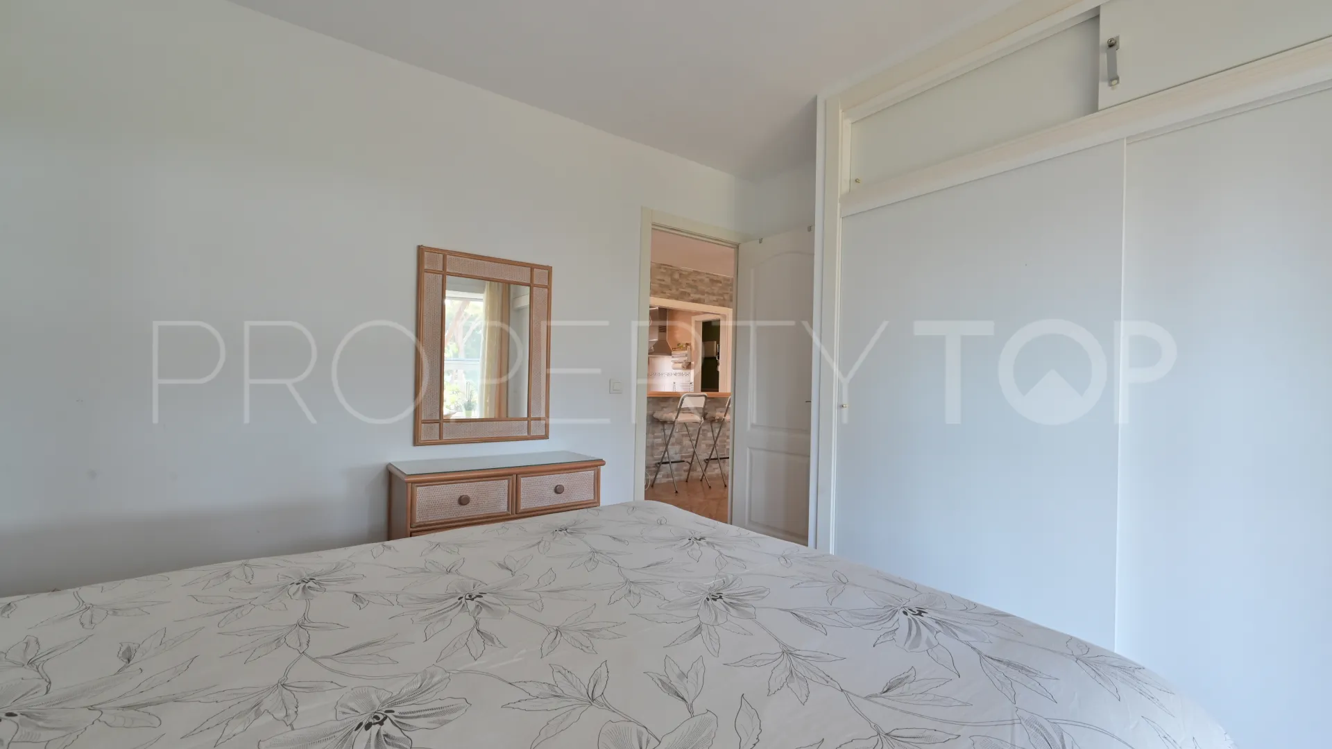 Calahonda, apartamento con 2 dormitorios en venta