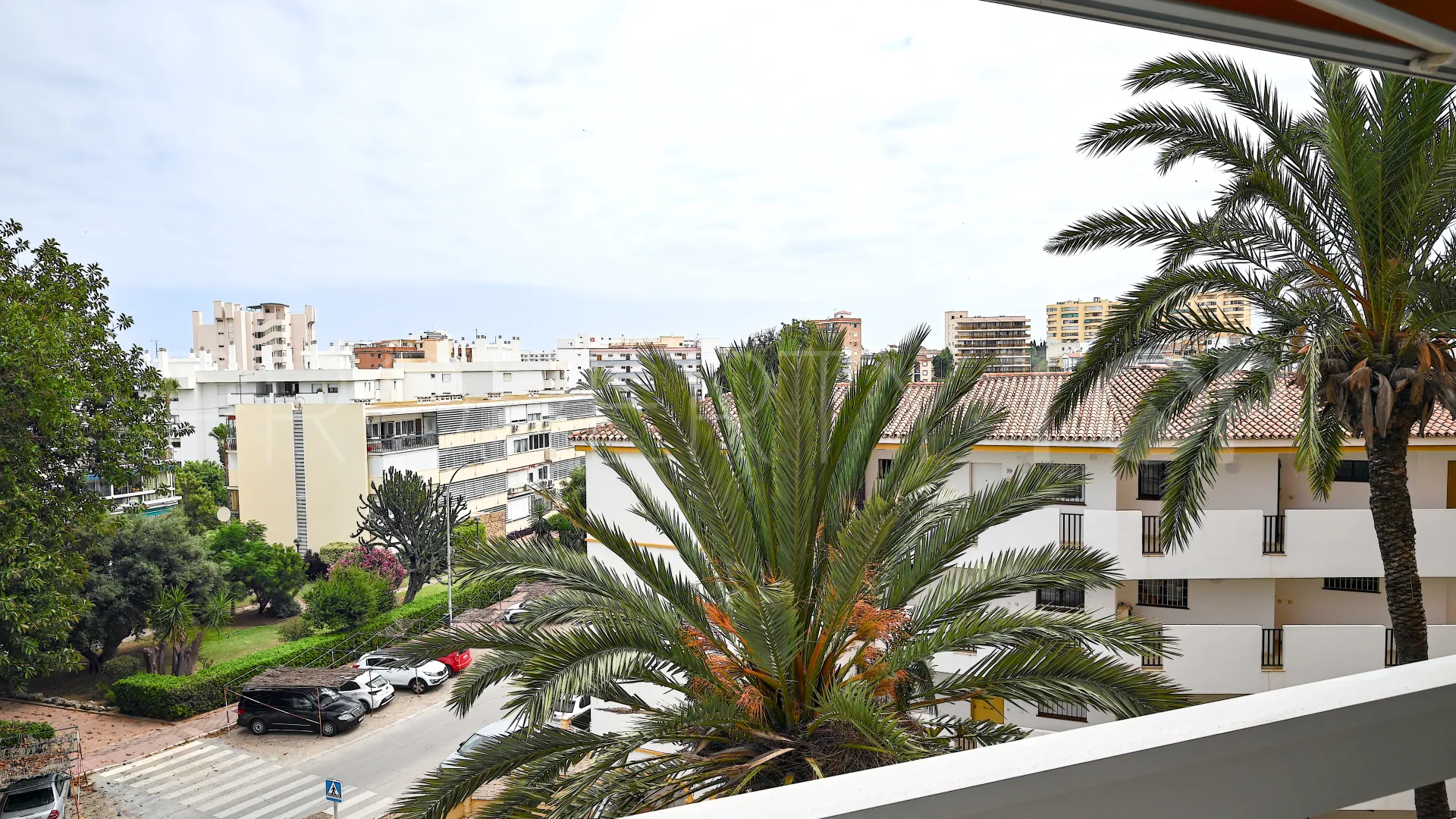 Apartment with 2 bedrooms for sale in La Carihuela